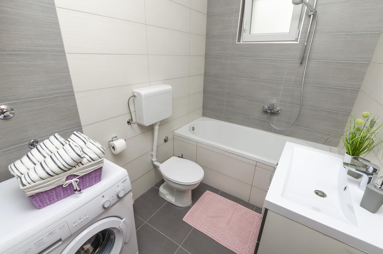 Apartment Antonija Примоштен Экстерьер фото